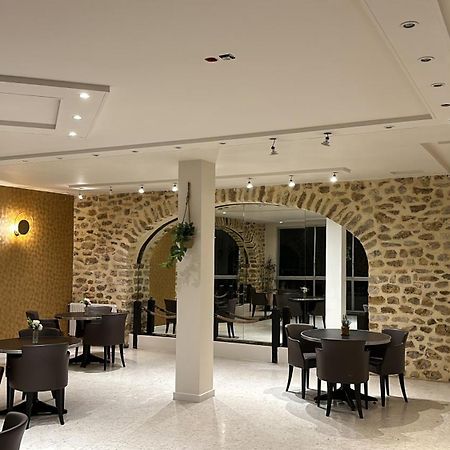 Thoiry Etoile Lodge Ngoại thất bức ảnh