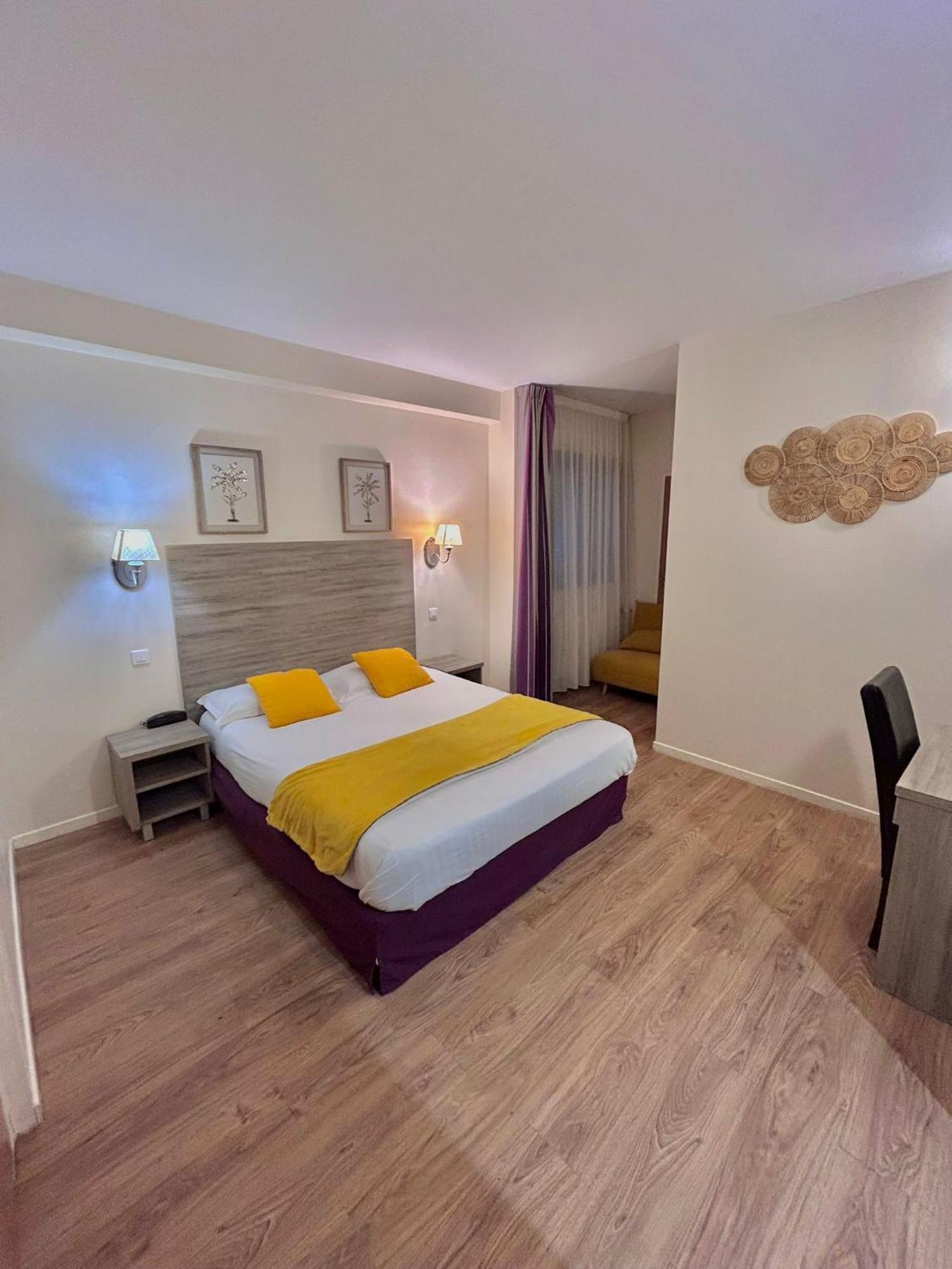 Thoiry Etoile Lodge Ngoại thất bức ảnh