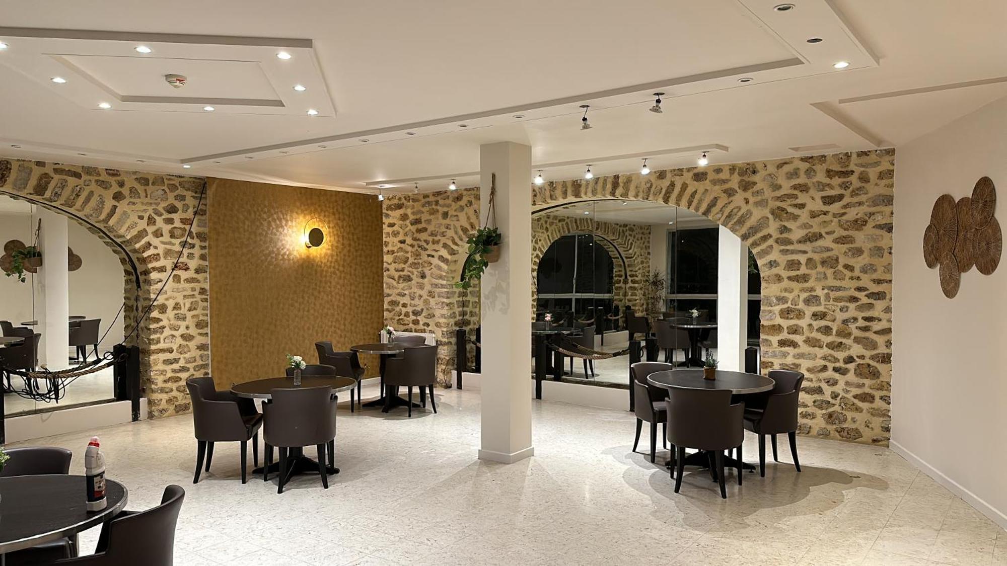 Thoiry Etoile Lodge Ngoại thất bức ảnh