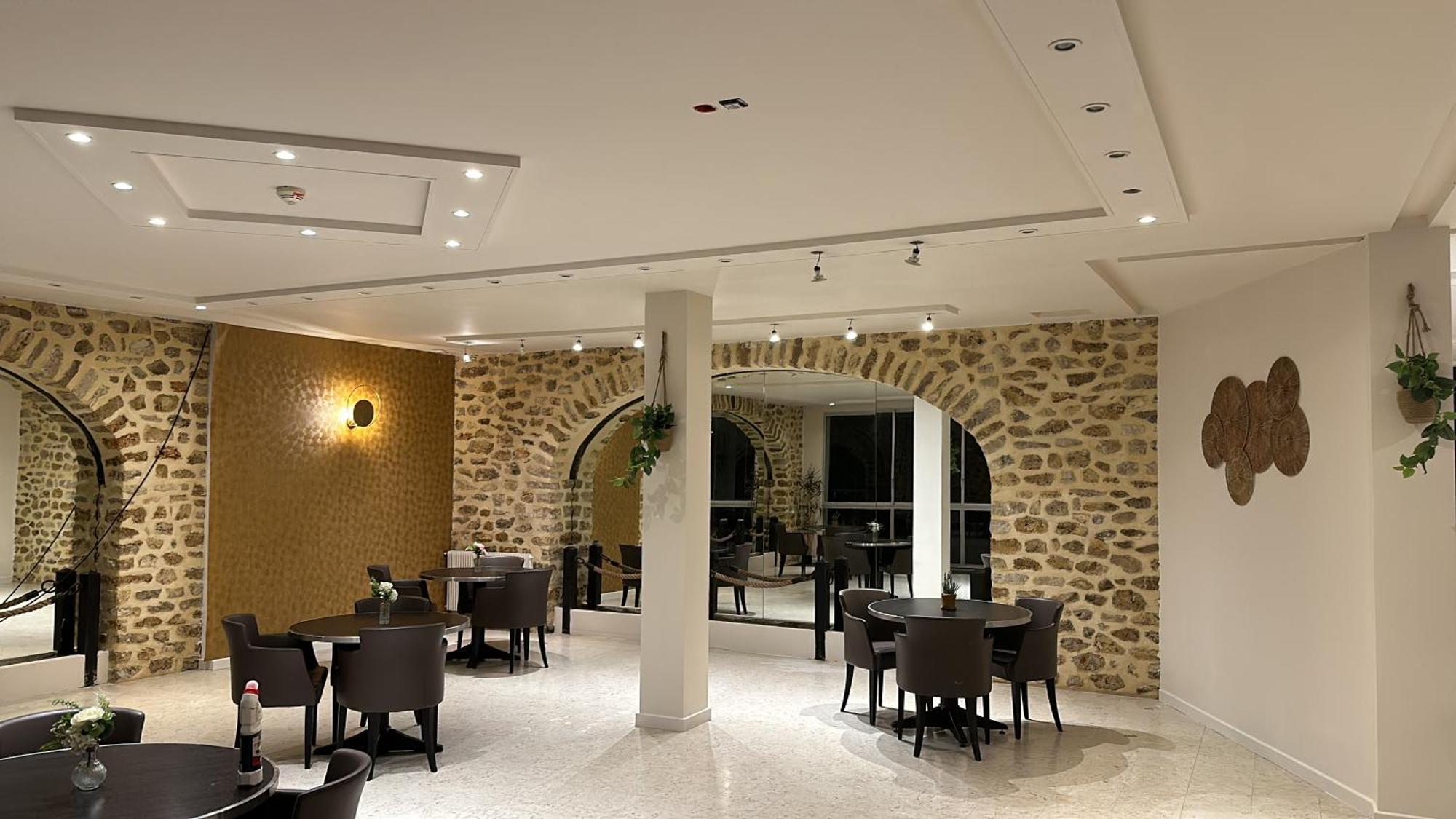 Thoiry Etoile Lodge Ngoại thất bức ảnh