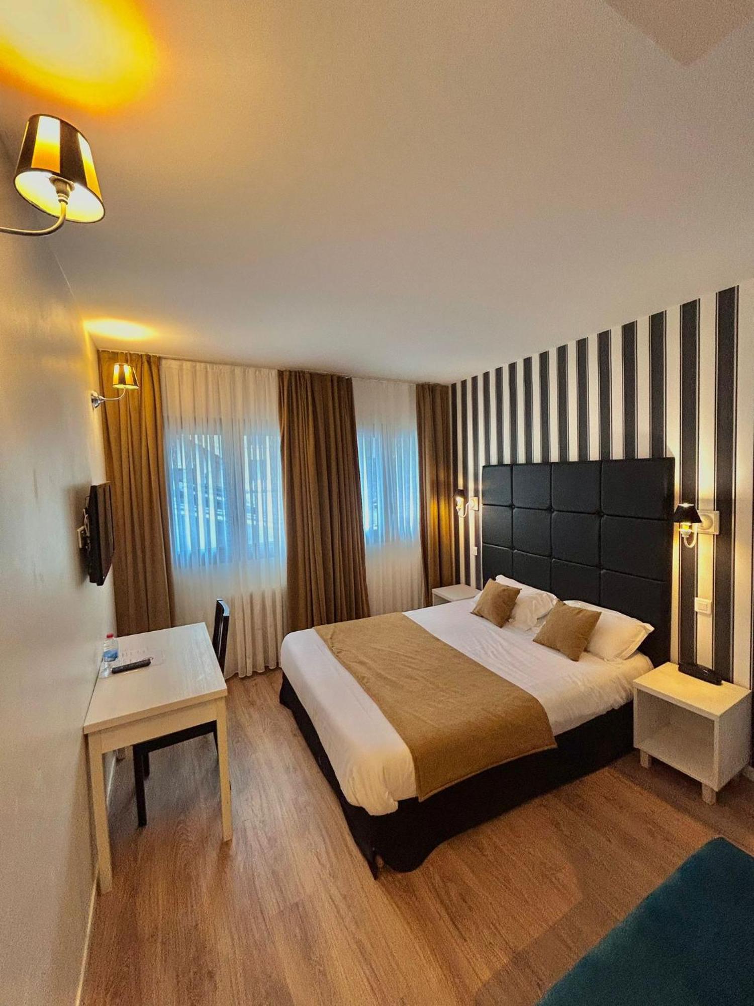 Thoiry Etoile Lodge Ngoại thất bức ảnh