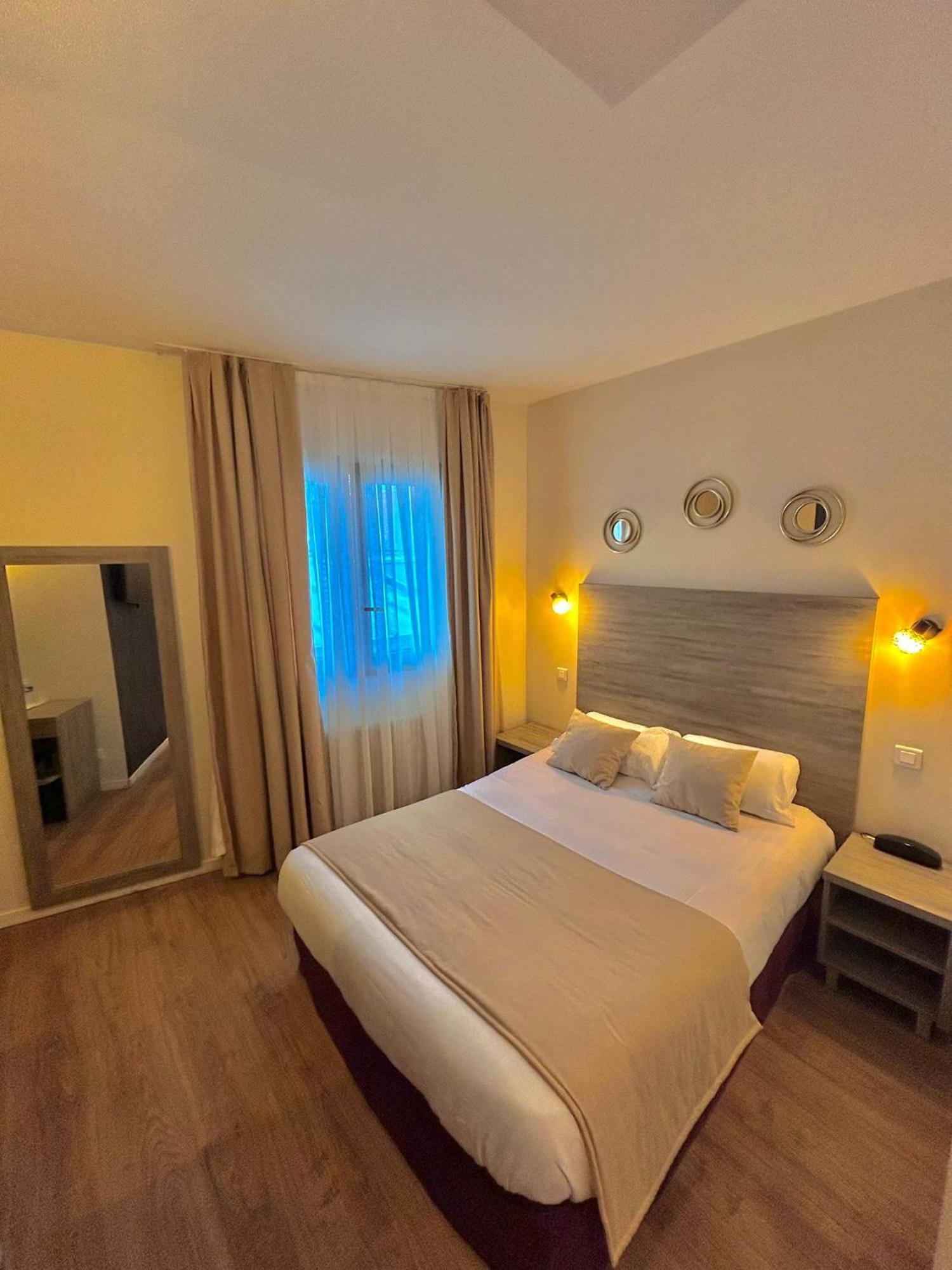 Thoiry Etoile Lodge Ngoại thất bức ảnh