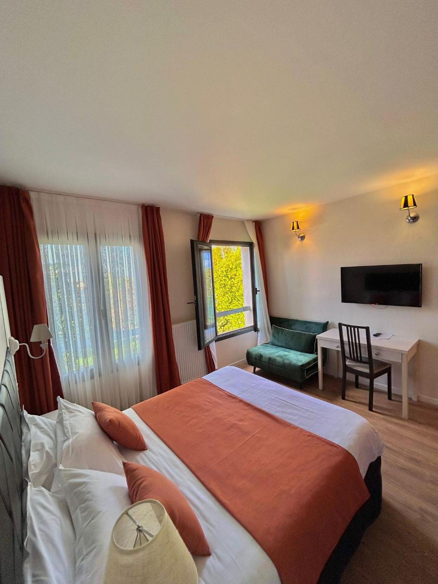 Thoiry Etoile Lodge Ngoại thất bức ảnh
